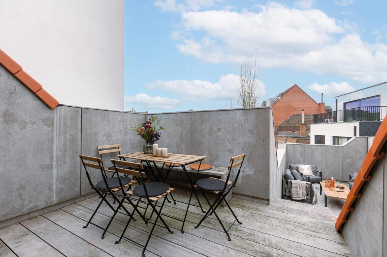 Beautiful Luxurious Mansion With Several Terraces Kortrijk Exterior photo